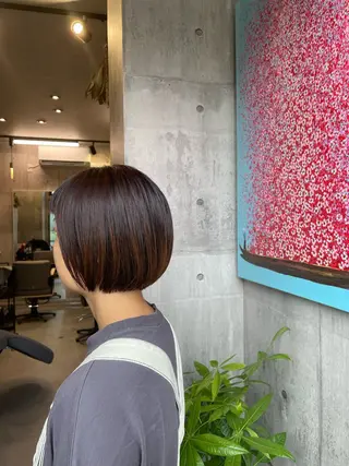 ショート カラー okaPPachan 🍇AKINA🍇のヘアスタイル