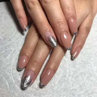 ネイル ECLAT エクラ所属・寺山 千鶴のネイルデザイン