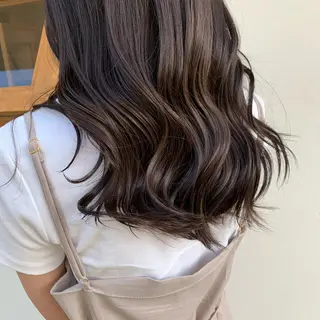 セミロング カラー 山本 知佳のヘアスタイル