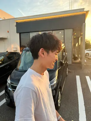 メンズ tote. 成瀬晃のヘアスタイル