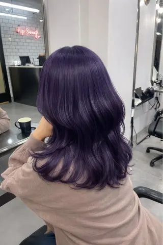セミロング カラー 蔭山 幸奈のヘアスタイル