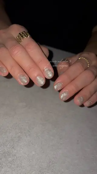 ネイル 関山 志乃のネイルデザイン