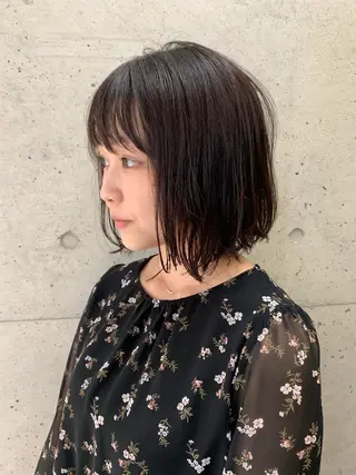 ミディアム Libre 西野圭一のヘアスタイル