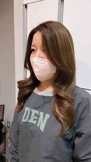 ロング ヘアアレンジ レイヤーカット/ フェミニン💕/鏡のヘアスタイル