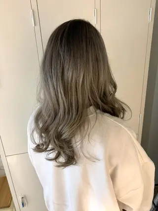 ロング ✨ハイトーン✨艶髪 ✨髪質改善✨和田のヘアスタイル