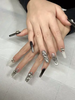 ネイル Hana&NAILSALON所属・シ ンのネイルデザイン