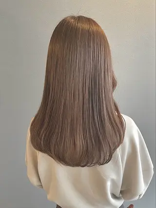 カラー 宇佐美佳／美髪 ストレート/縮毛矯正のヘアスタイル