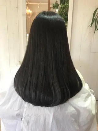 ロング 長尾 桃佳のヘアスタイル