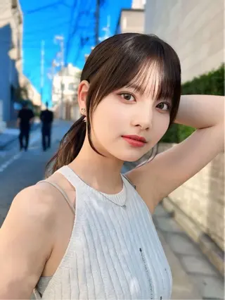 ミディアム けんけん cachecacheのヘアスタイル