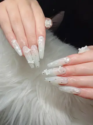 ネイル Lee Nailsのネイルデザイン