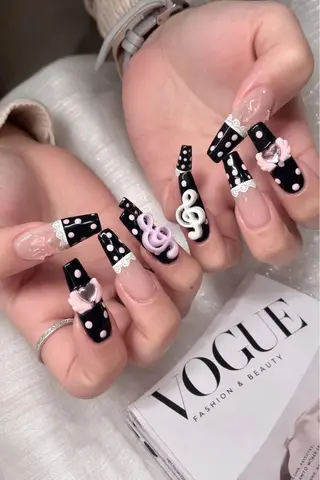 ネイル BA_PIU NAILのネイルデザイン