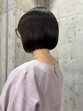 ショート 切りっぱなしボブ/ ブリーチカラー/大塚のヘアスタイル