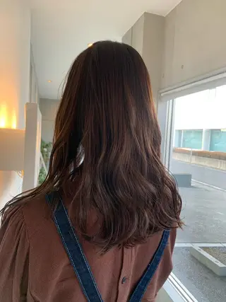 セミロング おせ ちさとのヘアスタイル