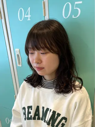 ミディアム パーマ Rena🦄顔まわり カット🤍✂️のヘアスタイル