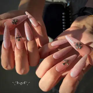 ネイル 鈴木 結奈のネイルデザイン