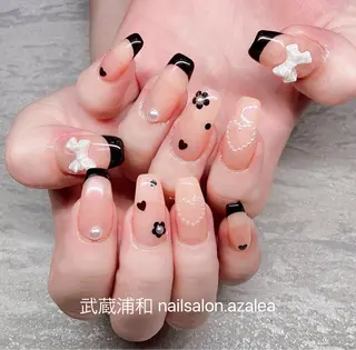 ネイル R inのネイルデザイン