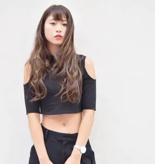 ロング カラー 寺山 佳貴のヘアスタイル