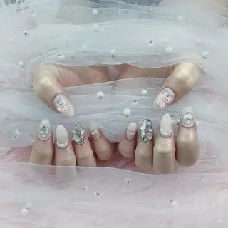 ネイル パーツ全部¥110 サロンミミのネイルデザイン