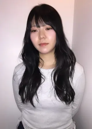 ロング tenn所属・小長谷 夕菜のヘアスタイル