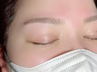 アイブロウ 自信が持てるお目元に 🪽✨moemiのマツエク・マツパデザイン