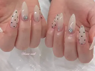 ネイル Hanni ハンのネイルデザイン