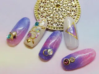 ネイル ティーエヌ 金山駅東口店のネイルデザイン