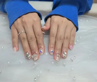 ネイル KARI ネイルサロンのネイルデザイン