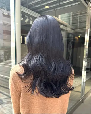 セミロング パーソナルカラー/ 小顔カット/小出朋哉のヘアスタイル