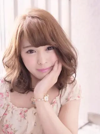 ミディアム 浜田 敦史のヘアスタイル