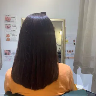 ミディアム ayaka 縮毛矯正レイヤーのヘアスタイル