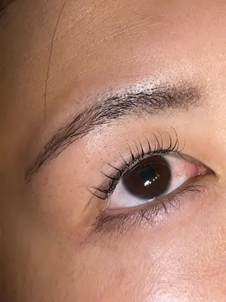 マツエク・マツパ 井上 真里奈のヘアスタイル