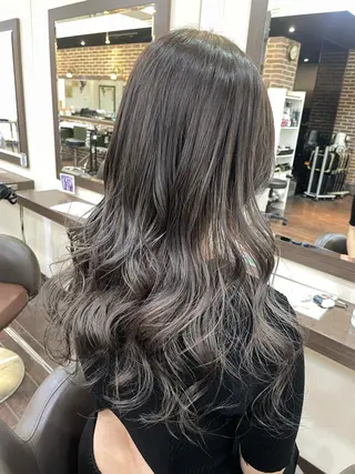 ロング カラー 個性派ネイル 🌼 ハルカ ♡の眉毛・アイブロウイメージ