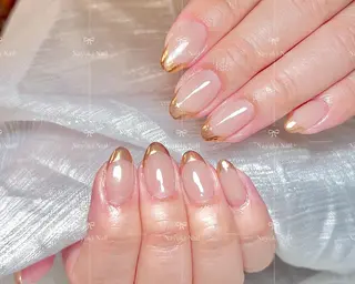 ネイル 🦋 Queenieのネイルデザイン