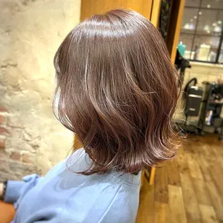 ミディアム カラー 💍新宿ショート 💍岩田莉奈のヘアスタイル