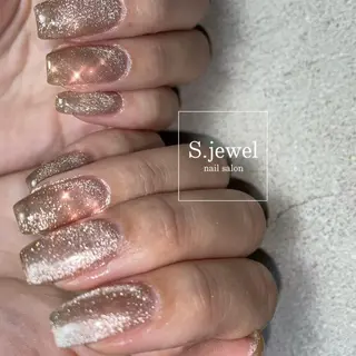 ネイル S. JEWELのネイルデザイン