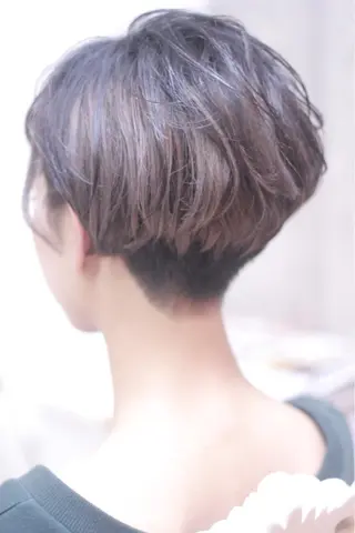 ショート カラー パーマ 及川 光のヘアスタイル
