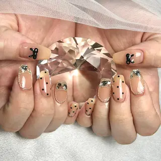 ネイル EmaNail 🧸Momokaのネイルデザイン