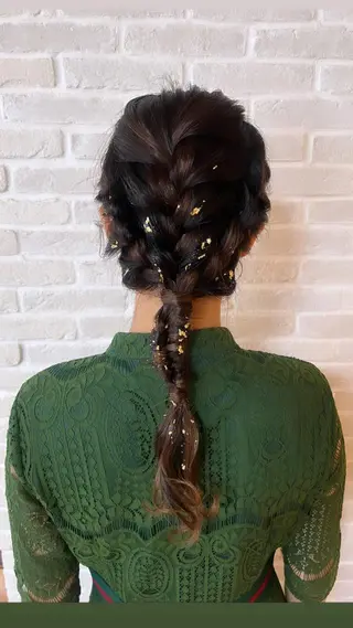ロング ヘアアレンジ Topstylist YUKIのヘアスタイル