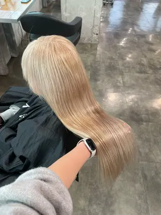 ロング カラー ハイトーン 横浜💞ミオのヘアスタイル