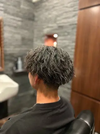 パーマ メンズ 西本 健斗のヘアスタイル