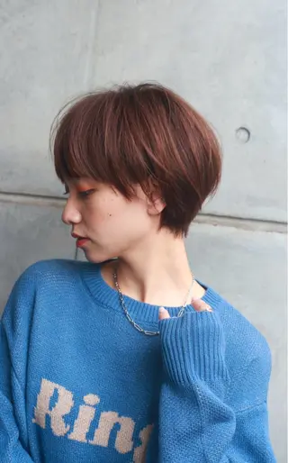 ショート emu 公式のヘアスタイル