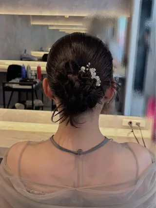 セミロング ヘアアレンジ Maho ブリーチモデル募集中のヘアスタイル