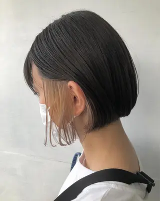 ショート カラー かわさき ともやのヘアスタイル