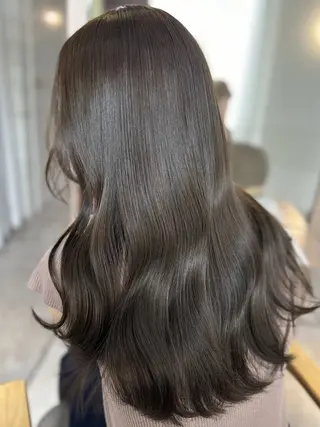 ロング カラー ASAHI Lovisのヘアスタイル