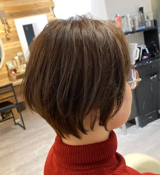 ショート カラー 金子 富士のヘアスタイル