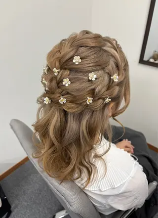 ヘアアレンジ 髪の家 tikiのヘアスタイル