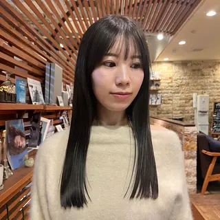 ロング たおちゃん／レイヤー ／透明感カラーのヘアスタイル