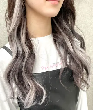 セミロング カラー 🌙HIZUKI🌙 ハイトーン 艶髪のヘアスタイル