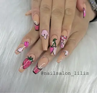 ネイル nailsalon Lilisのネイルデザイン
