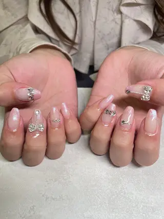 ネイル 楢本 彩耶のネイルデザイン